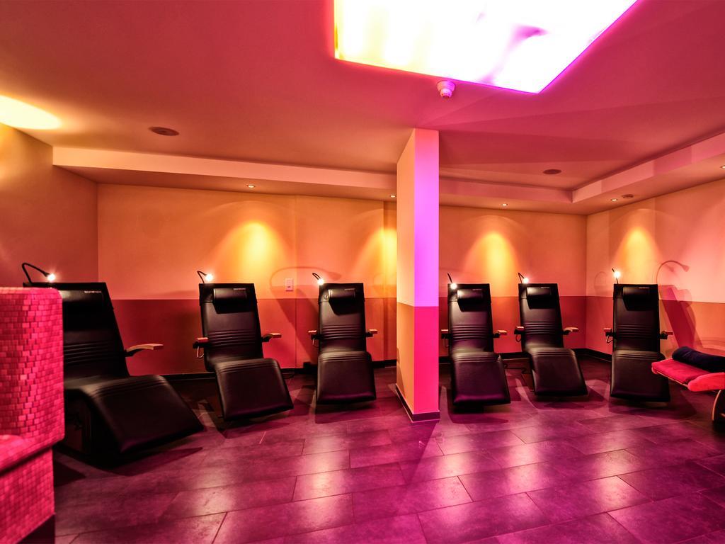 Country Wellnesshotel Buendnerhof ザムナウン エクステリア 写真