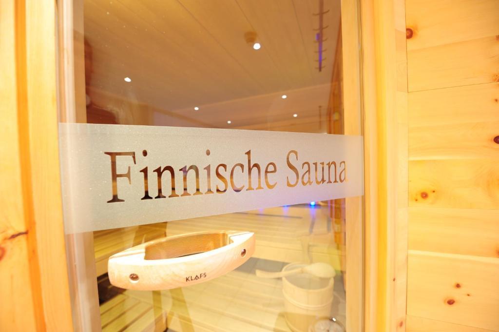 Country Wellnesshotel Buendnerhof ザムナウン エクステリア 写真